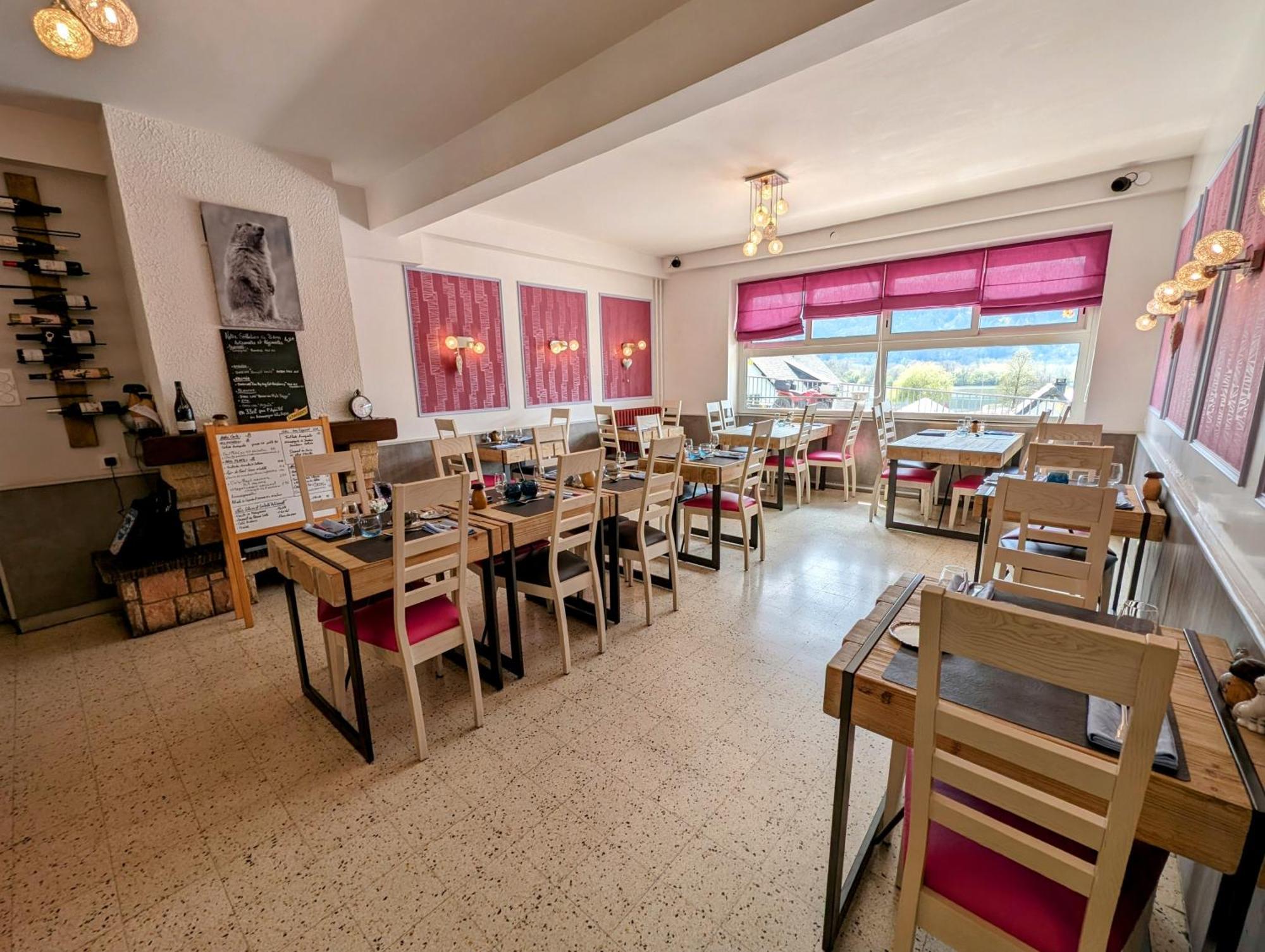 Logis Hotel Le Beau Site Chambon-sur-Lac Eksteriør bilde