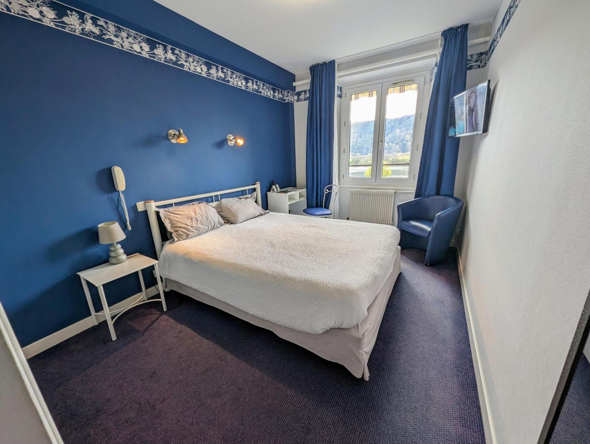 Logis Hotel Le Beau Site Chambon-sur-Lac Eksteriør bilde