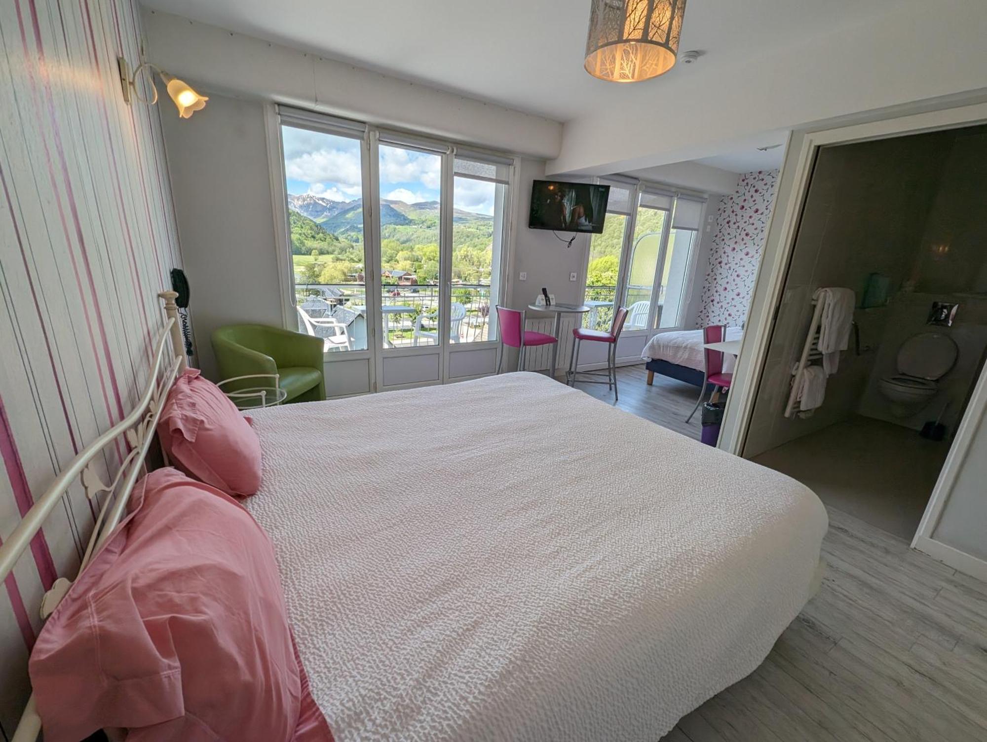 Logis Hotel Le Beau Site Chambon-sur-Lac Eksteriør bilde