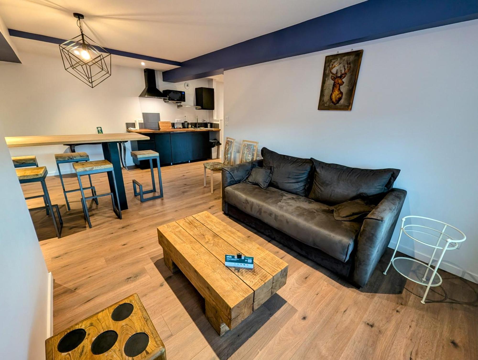 Logis Hotel Le Beau Site Chambon-sur-Lac Eksteriør bilde