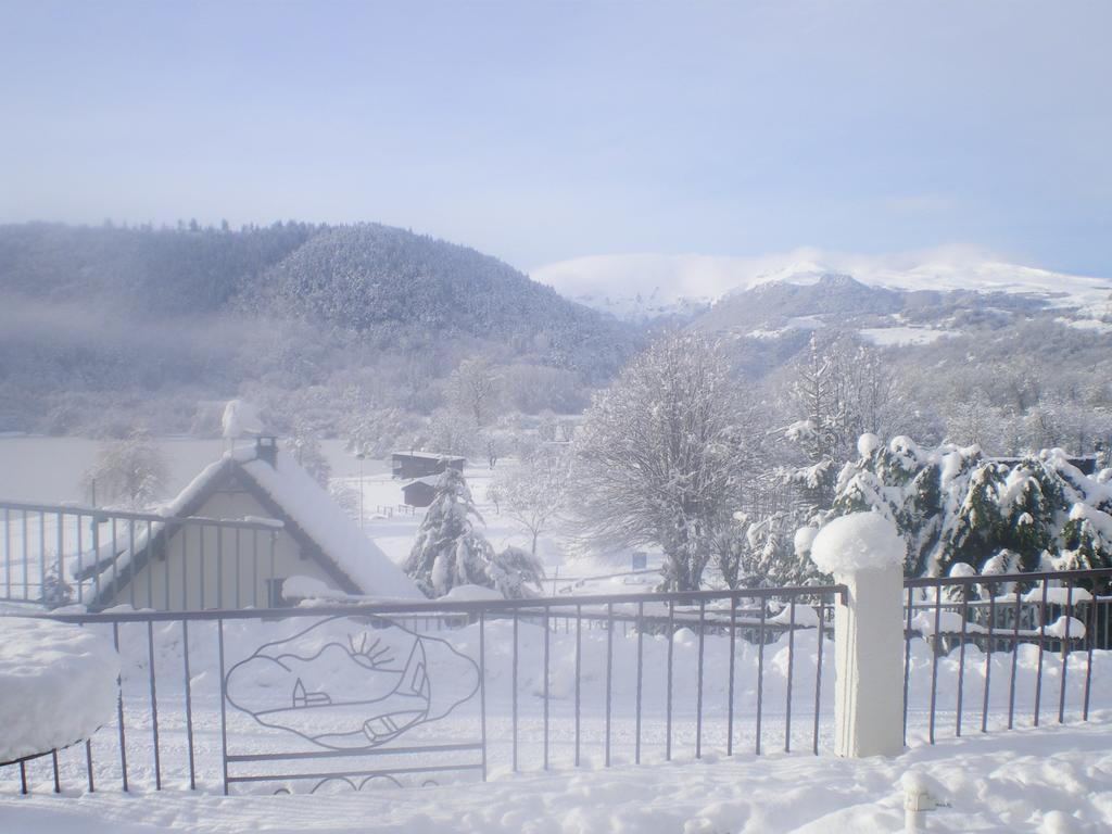 Logis Hotel Le Beau Site Chambon-sur-Lac Eksteriør bilde